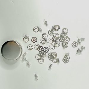 Vintage Floral Retro Spiral Paperclips And Silver Pushpins With Case